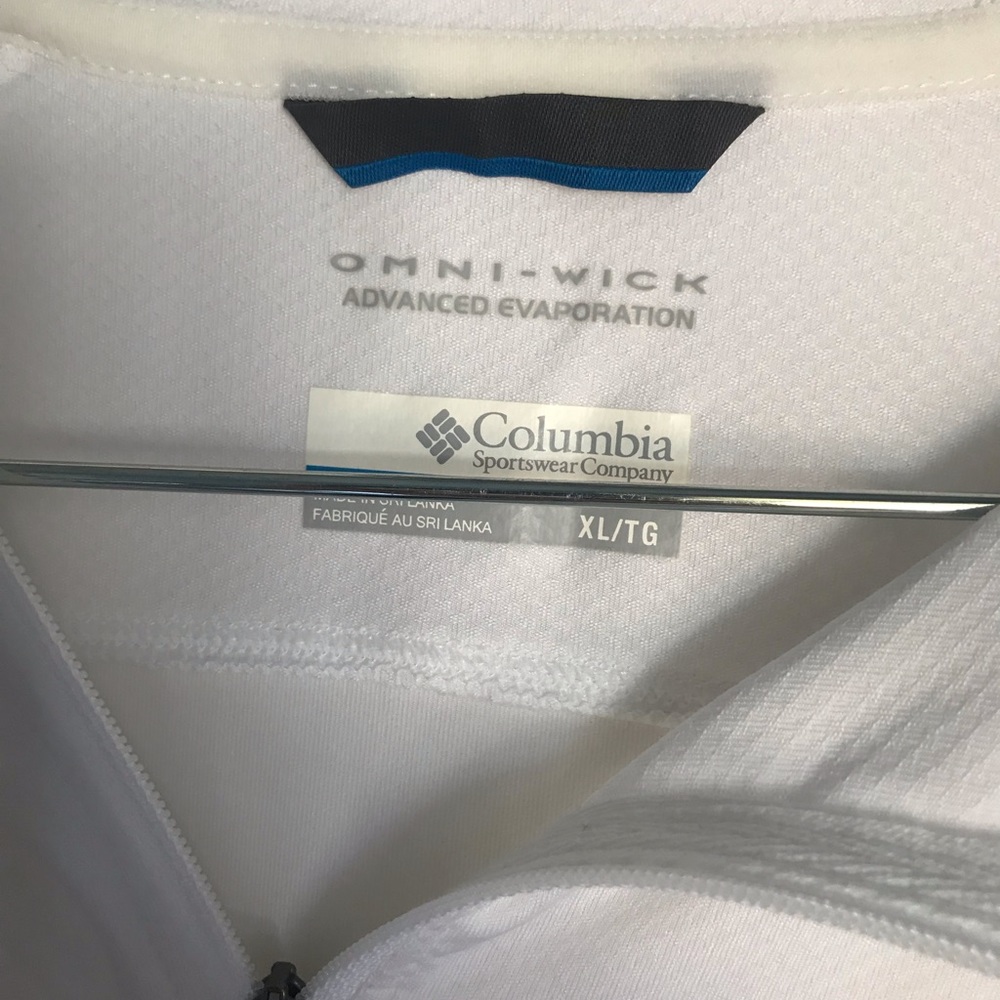 Athletic Columbia Pullover
